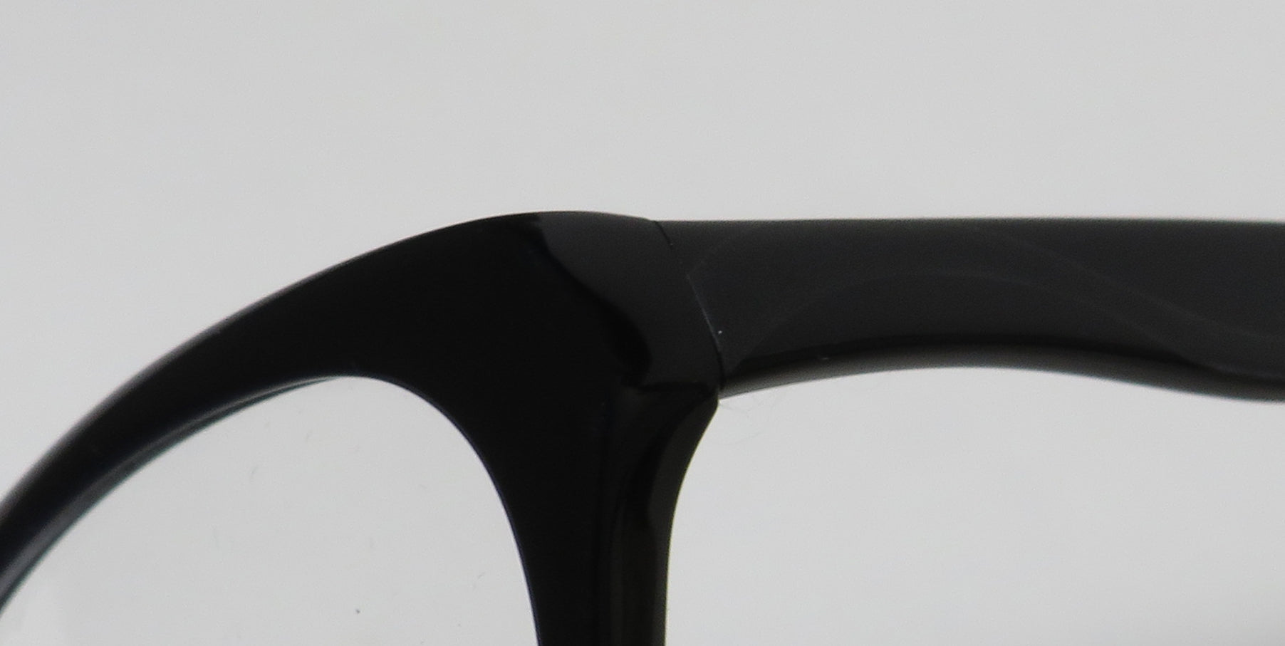 Vera Wang V346 Eyeglasses