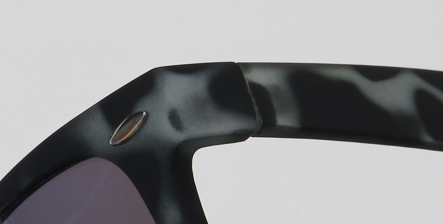 Adrienne Vittadini 5056 Sunglasses