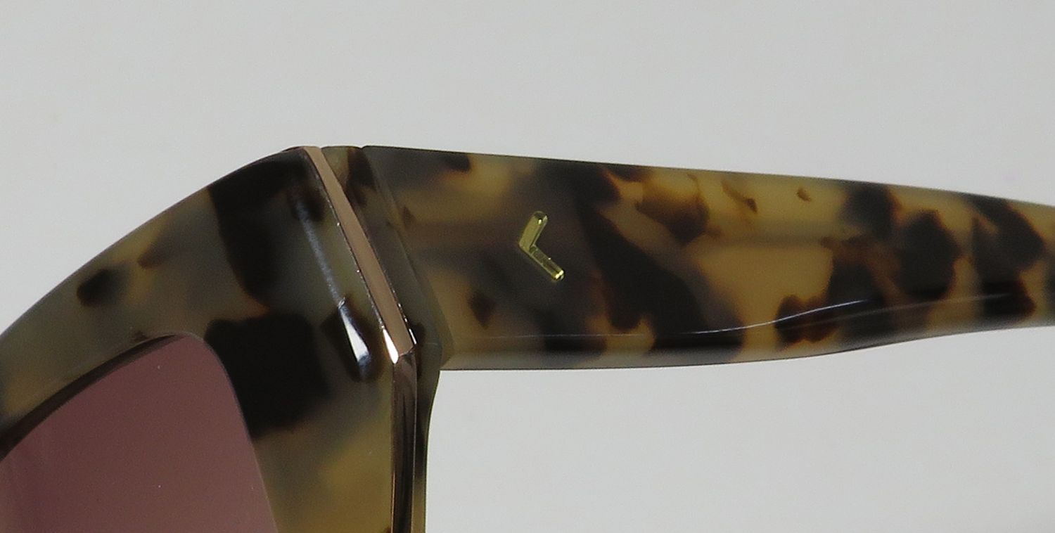 Kendall + Kylie Kks5015 Sienna Sunglasses