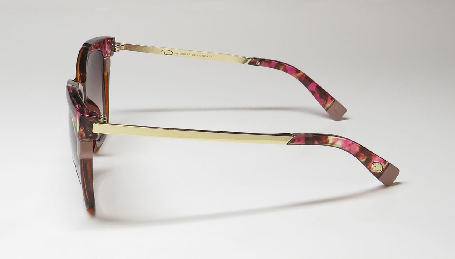 Oscar de la Renta Oscar 1368 Sunglasses