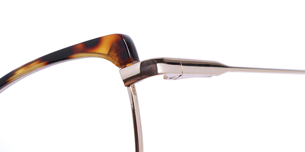 Isaac Mizrahi 30010 Eyeglasses